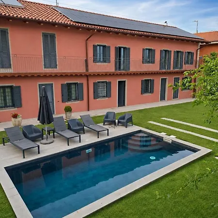 Lu Ortensia Con Piscina * Carignano (Piedmont)