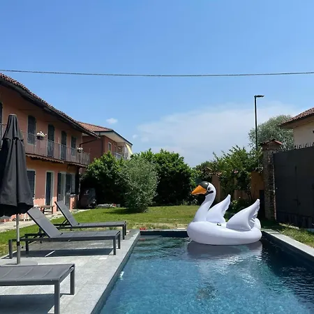 Lu Ortensia Con Piscina Carignano (Piedmont)