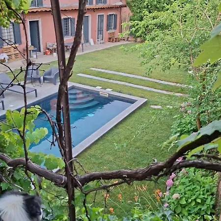 Lu Ortensia Con Piscina Carignano (Piedmont)